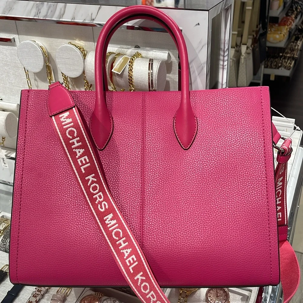 Michael Kors Mirella Medium Pebbled Leather Tote Bag
Dragonfruit
NWT - Picture 7 of 16